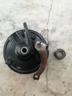 Zapatas de batería Honda XL185 S 1979-83 original FRENO DELANTERO PLACA DE RESPALDO Foto 1 de 4