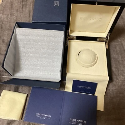 CAJA RELOJ MADERA HARRY WINSTON AZUL MEDIO CON TARJETA Foto 1 de 4