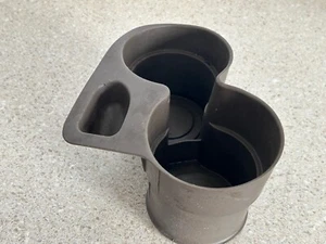 03 - 07 CADILLAC CTS CUP HOLDER CONSOLE CUPHOLDER INSERT RUBBER BROWN OEM - Picture 1 of 4