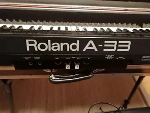 Roland A 33 mit Hardcase von Thon - Bild 1 von 8