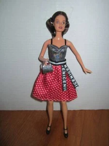 Muñeca Teresa Barbie 1990 vintage pelo castaño ojos marrones - Imagen 1 de 3
