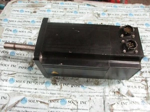 Parker MPM1141-2278 AC Servo Motor 230VAC 4200RPM 2.1HP 22KE 1.97A Rev A*Tested* - Picture 1 of 6