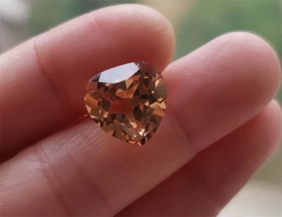 Safira champanhe corte coração alta dureza criada em laboratório AAAA + pedra preciosa solta 12mm - Imagem 1 de 4