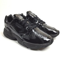 adidas falcon charol