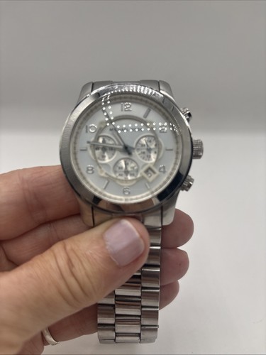 Michael Kors Oversized Runway MK8086 Orologio da polso per uomo necessita di batteria nuova