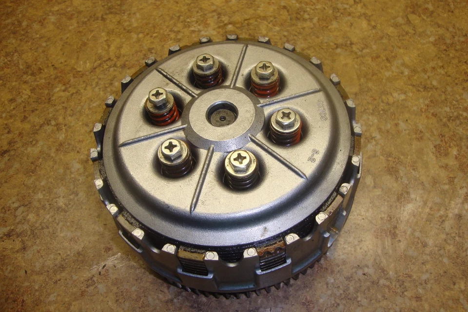 Yamaha XV700 XV 700 C 1985 motor Virago placas de embrague carcasa motor 1986 85 86 Foto 1 de 2