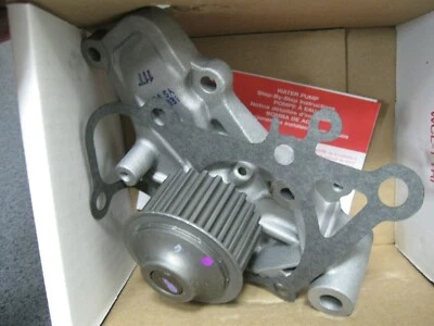 REMAN A1 CARDONE ENGINE WATER PUMP FOR 93 MITSUBISHI MIRAGE 1.8 (PN 57-1535) Foto 1 de 2