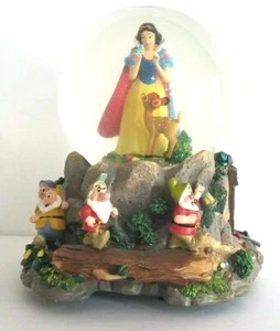Disney Biancaneve e i sette nani globo di neve musicale ~ "Heigh-Ho" - Foto 1 di 9
