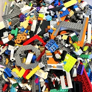 100 Stck., Lego Lot Teil Steine Blöcke zufällig aus riesigen Bulk City Star Wars Schloss - Bild 1 von 3