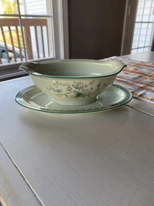 Vintage Noritake PARADISE-GREEN Gravy Boat & Attached Underplate - Picture 1 of 5