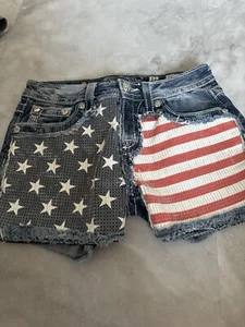 Miss Me Flag Shorts SZ 16 - Picture 1 of 3