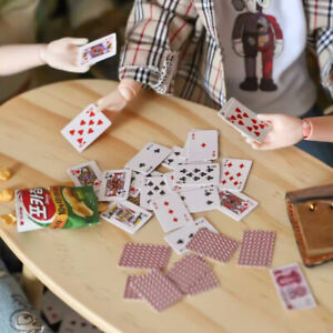 2SET 1:12 Maßstab Puppenhaus Miniaturen Poker Spielkarten Spiel Spielzeug Zubehör