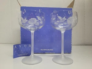 Hummingbird Crystal Saucer Champagne Glass Set One Pair by Avon - New In Box - Picture 1 of 13