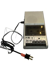 General Electric Cassette Tape Player Recorder Model 3-5157B - Picture 1 of 7