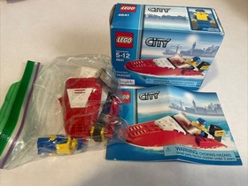 LEGO CITY: Speedboat (4641); 100% Complete w/ Minifigure & Manual