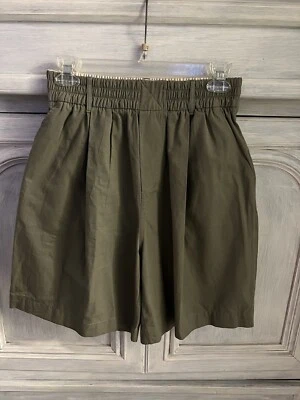 Pantalones Cortos Zara Verde Oliva Tiro Alto Plisados Elastizados Sueltos Algodón Foto 1 de 4