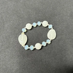 Avon Metallic Mix Beaded Stretch Bracelet White - Picture 1 of 6