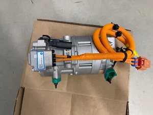 2015-18Tesla Model S/XElectric AC Air Conditioning Compressor (OEM 1063369-00-J) - Picture 1 of 4
