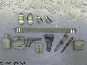 1/6 Scale Toy Missing In Action - Rivet Belt w/Pistol & Pouch Set - Picture 1 of 12