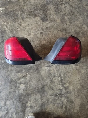 Ford Crown Victoria Tail Light Assembly - Image 1 of 2