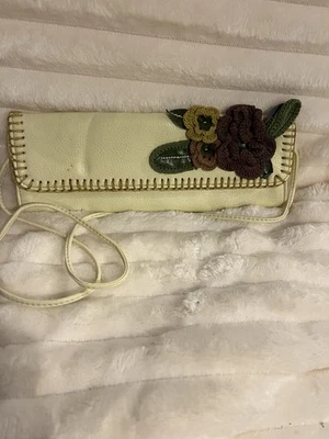 复古 Newport News 手包花卉钩针手提包钱包带磁性闭合 — 第 1/3 张图片