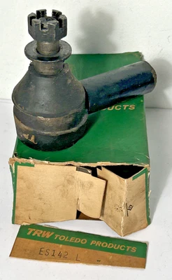 TRW ES142L 前左外转向扎杆端适用于 1961 - 63 雪佛兰 P20 P30 — 第 1/4 张图片