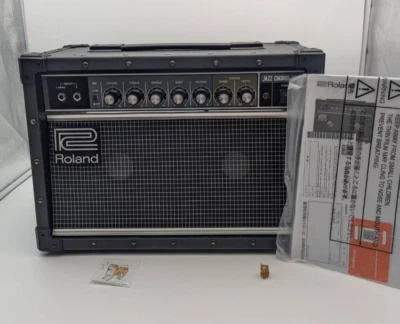 Roland JC-22 Jazz Chorus Guitar Combo Amplifier Black 100V MINT - Image 1 of 4