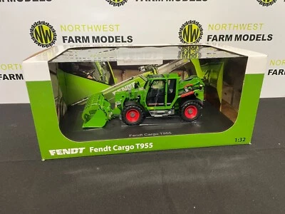 UNIVERSAL HOBBIES 6288 1:32 SCALE FENDT CARGO T955 TELEHANDLER - Image 1 of 2