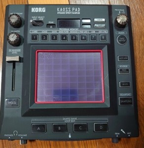 KP-3 KAOSS PAD Korg KP 3 séquenceur d'échantillonnage à effet dynamique d'occasion