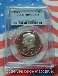 1984-S medio dólar Kennedy PCGS PR69DCAM ~ superficie de espejo brillante 👀 - Imagen 1 de 2