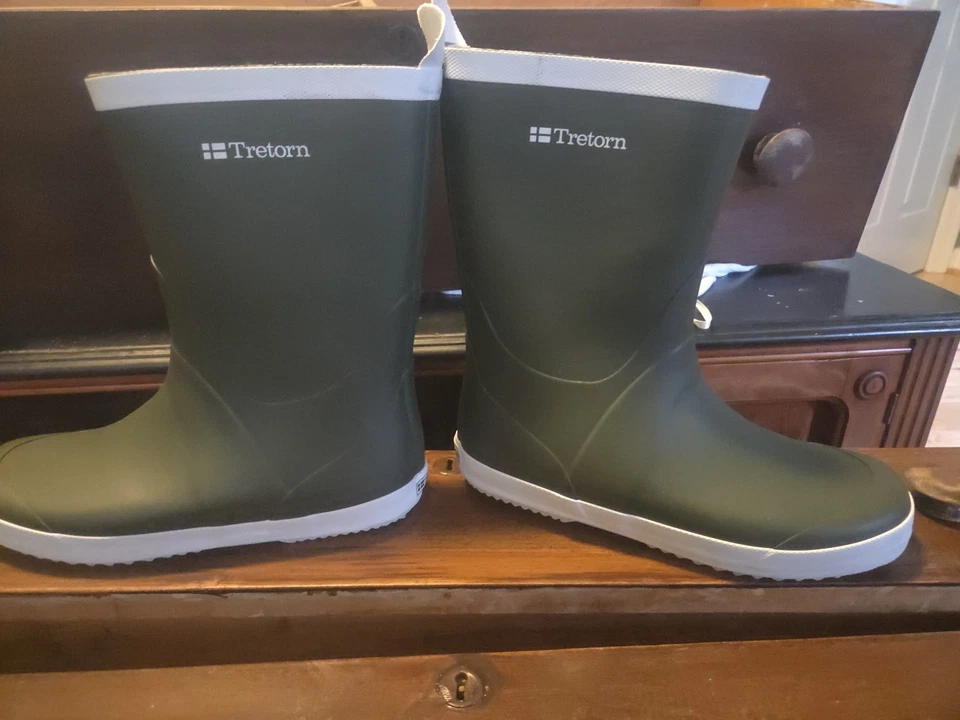 Never Worn TRETORN RAIN BOOTS Size  42EU - Image 1 of 4