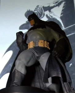 BATMAN DC COLLECTIBLES 30 CM STATUA RESINA ANDY KUBERT DARK KNIGHT DC COMICS - Foto 1 di 17