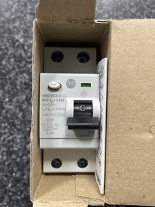 Rockwell AB Circuit Breaker 1492-RCDA2A40 - Picture 1 of 2