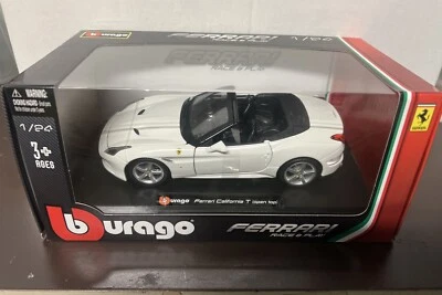 BURAGO Die Cast "Ferrari California T - 2014" Escala 1/24 Ferrari Nunca Aberta - Imagem 1 de 4