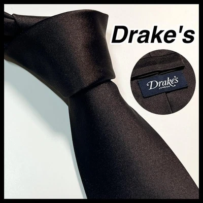 Drake's Silk Solid Necktie - High Quality Stylish Men’s Tie Used - Image 1 of 4