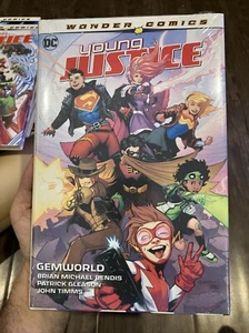 Young Justice Volume #1 Gemworld Hardcover (DC Comics November 2019) New - Picture 1 of 2