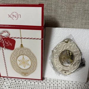 LENOX Copo de Nieve CHEER Adorno Vacaciones Nuevo en Caja Porcelana Borde Dorado - Imagen 1 de 12
