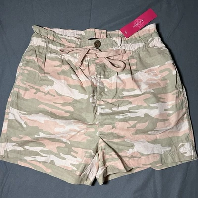 Shorts Sanctuary Standard Excedente 26 Botões Mosca Rosa Camuflagem Cordão Algodão - Imagem 1 de 4