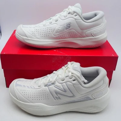 Zapato de tenis New Balance para mujer 7 696 V5 pista dura cuero blanco azul  Foto 1 de 4