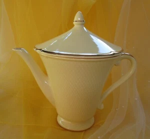 Vtg. SALINS France Unique Yellow Teapot or Coffee Server / Holds 3 Cups - Picture 1 of 12