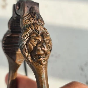 Rare Old bronze cracker with lion heads - Picture 1 of 11