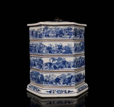 Antigua caja de comida china azul y blanca firmada por Qianlong con niños N1591 Foto 1 de 4