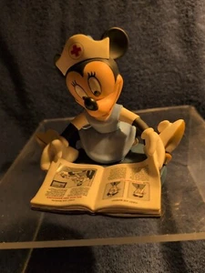 WDCC FIRST AIDERS STUDENT NURSE MINNIE MOUSE - Picture 1 of 7