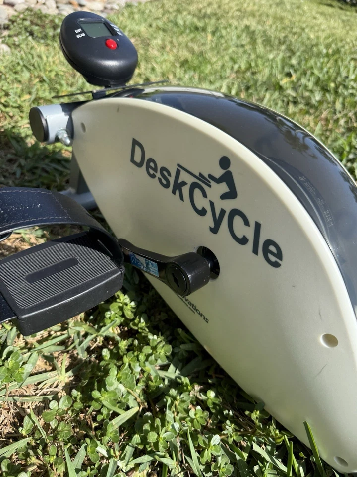 3D Innovations DeskCycle FBA_TT-DSC Under Desk Bike Pedal Trainer - White - Image 1 of 4