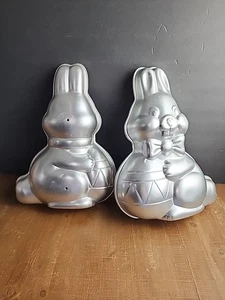 WILTON 3D 2 piezas 1984 conejo conejito pastel molde huevo de Pascua de pie de colección - Imagen 1 de 15
