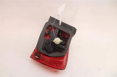 Used Left Tail Light Assembly fits: 2013 Volkswagen Jetta Sdn exc. City quarter Foto 1 de 4