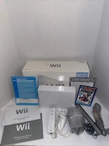 Nintendo Wii Console w/Original Box, Remote Power Cord Booklets And More RVL-001 - Foto 1 di 15