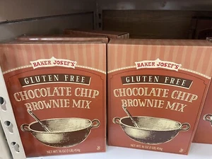 2 Packs Trader Joe's Gluten Free Chocolate Chip Brownie Mix 16 oz Each Pack - Picture 1 of 2