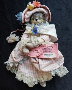 Show Stoppers Porcelain Victorian Cat Kitten New Old Stock With Tags Very Nice - Picture 1 of 3