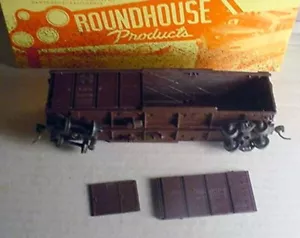 RoundHouse  Santa Fe, Boxcar. Metal.  HO 1:87, SOLD AS PICTURED - Picture 1 of 3